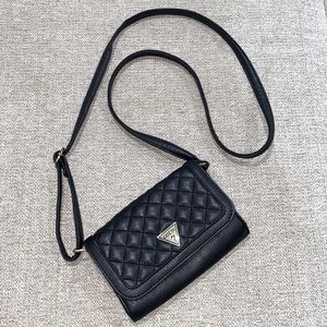 GUESS crossbody bag